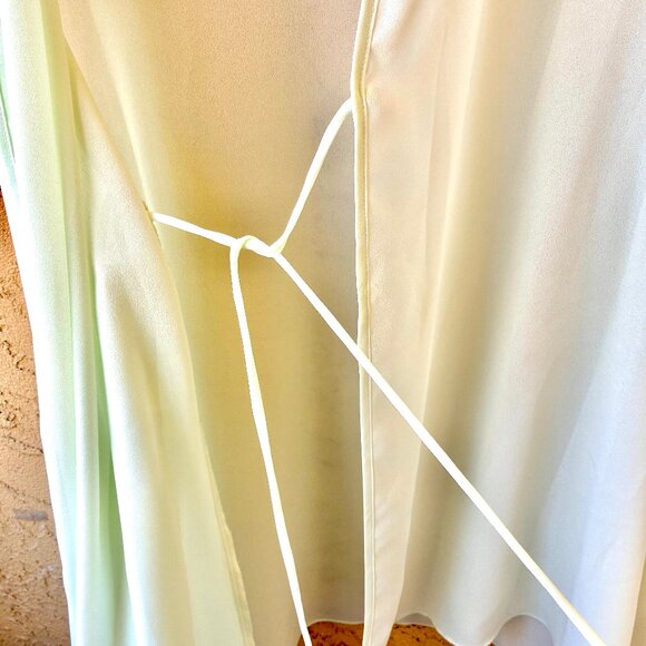 JOSIE Natori Vintage Sheer GREEN Short Robe Self Tie Embroidery NEW - Picture 8 of 15